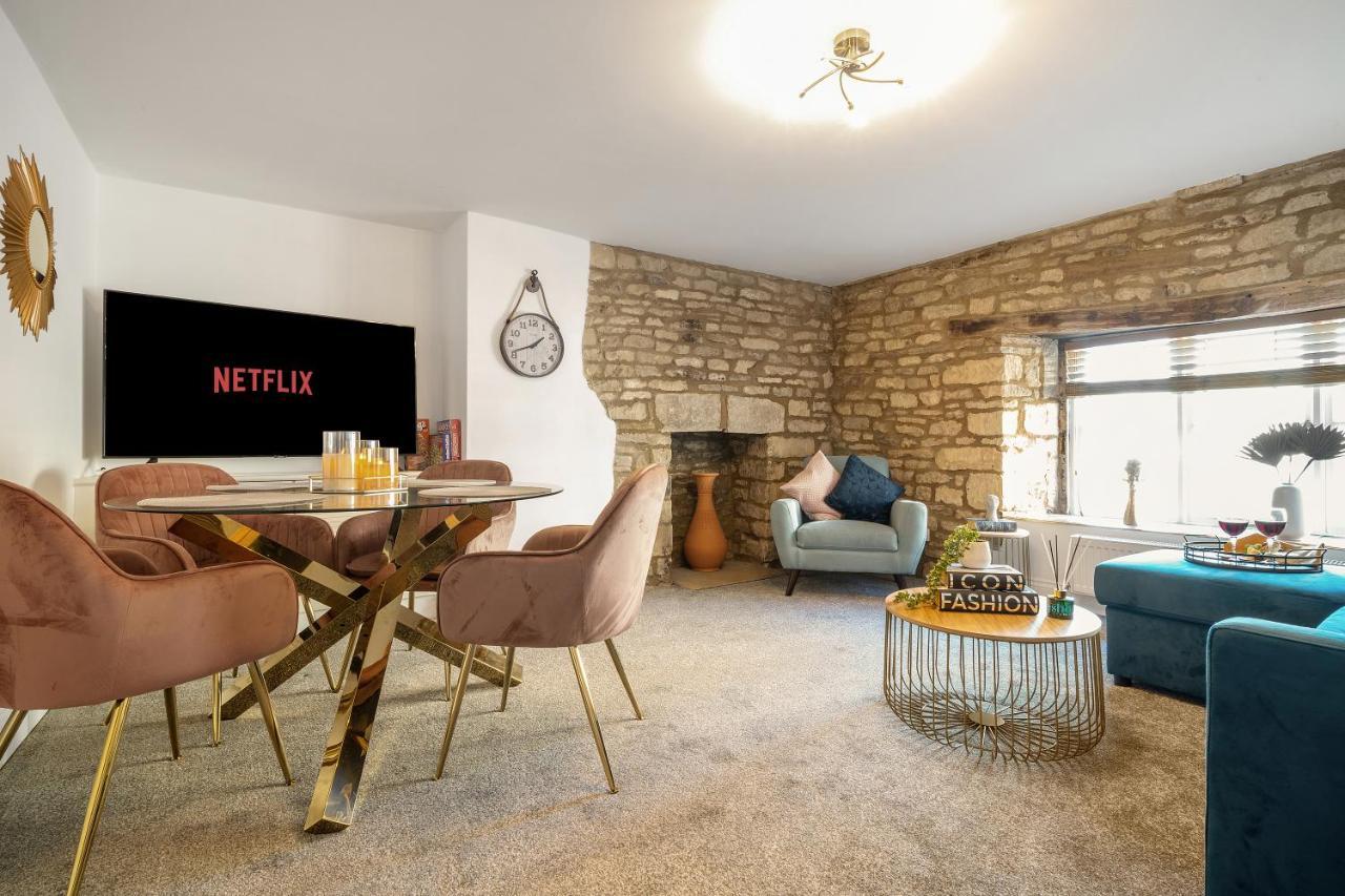 Spacious Apartment In 18Th Century Building, Town Centre With Smart Tv Cirencester Buitenkant foto