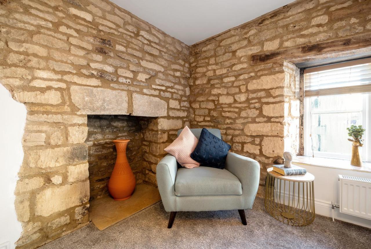 Spacious Apartment In 18Th Century Building, Town Centre With Smart Tv Cirencester Buitenkant foto