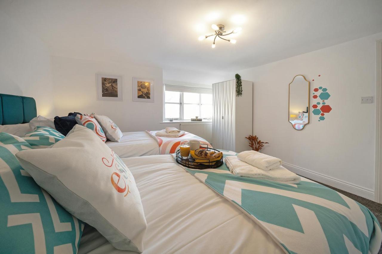 Spacious Apartment In 18Th Century Building, Town Centre With Smart Tv Cirencester Buitenkant foto